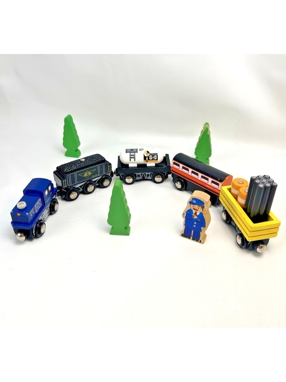 Brio & Compatible Wooden Trains & Scenery Lot Imaginarium Toys R Us Railway